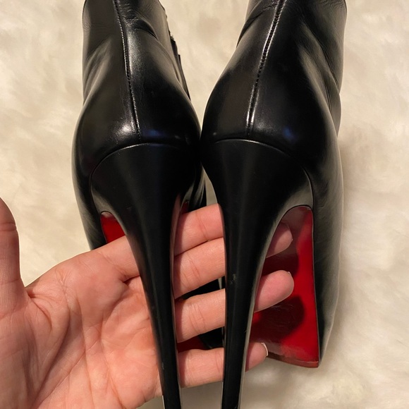 Christian Louboutin Black Nappa leather Bianca Booty Size 38.5 - Picture 11 of 13